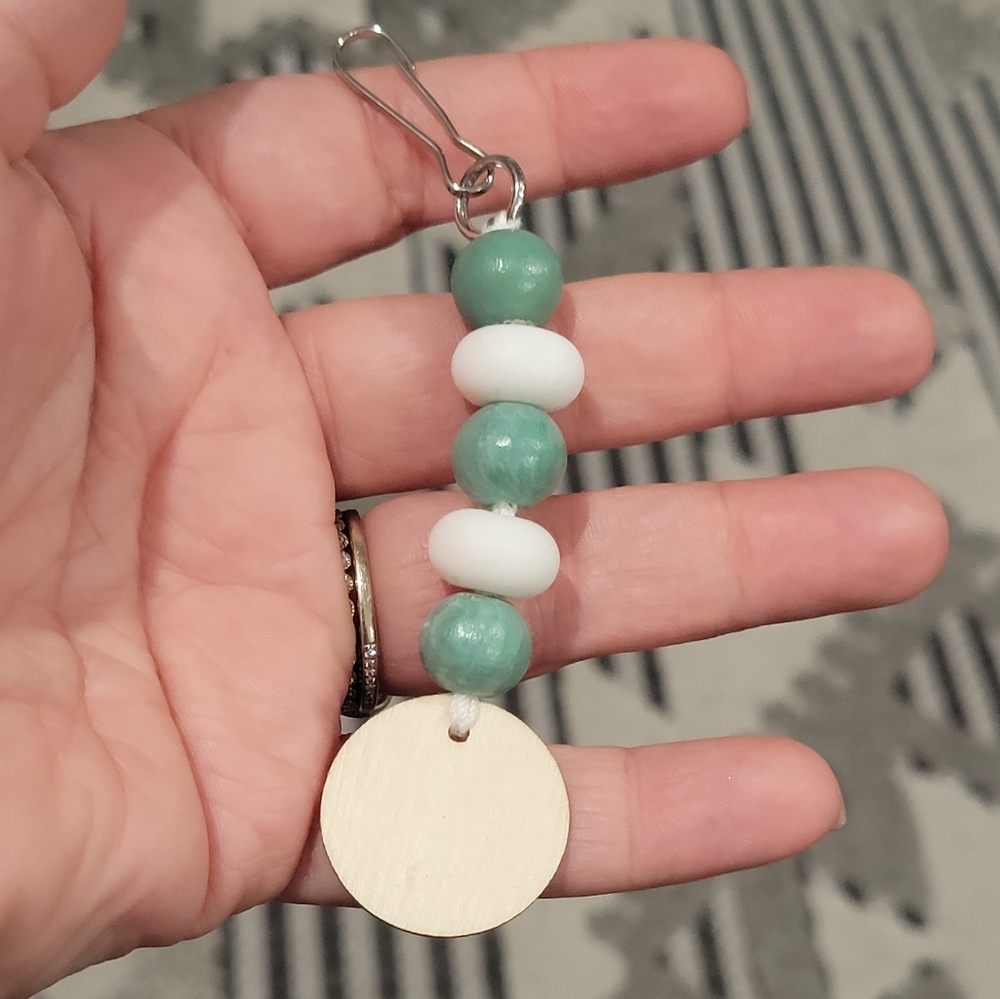 🌟 Keychain